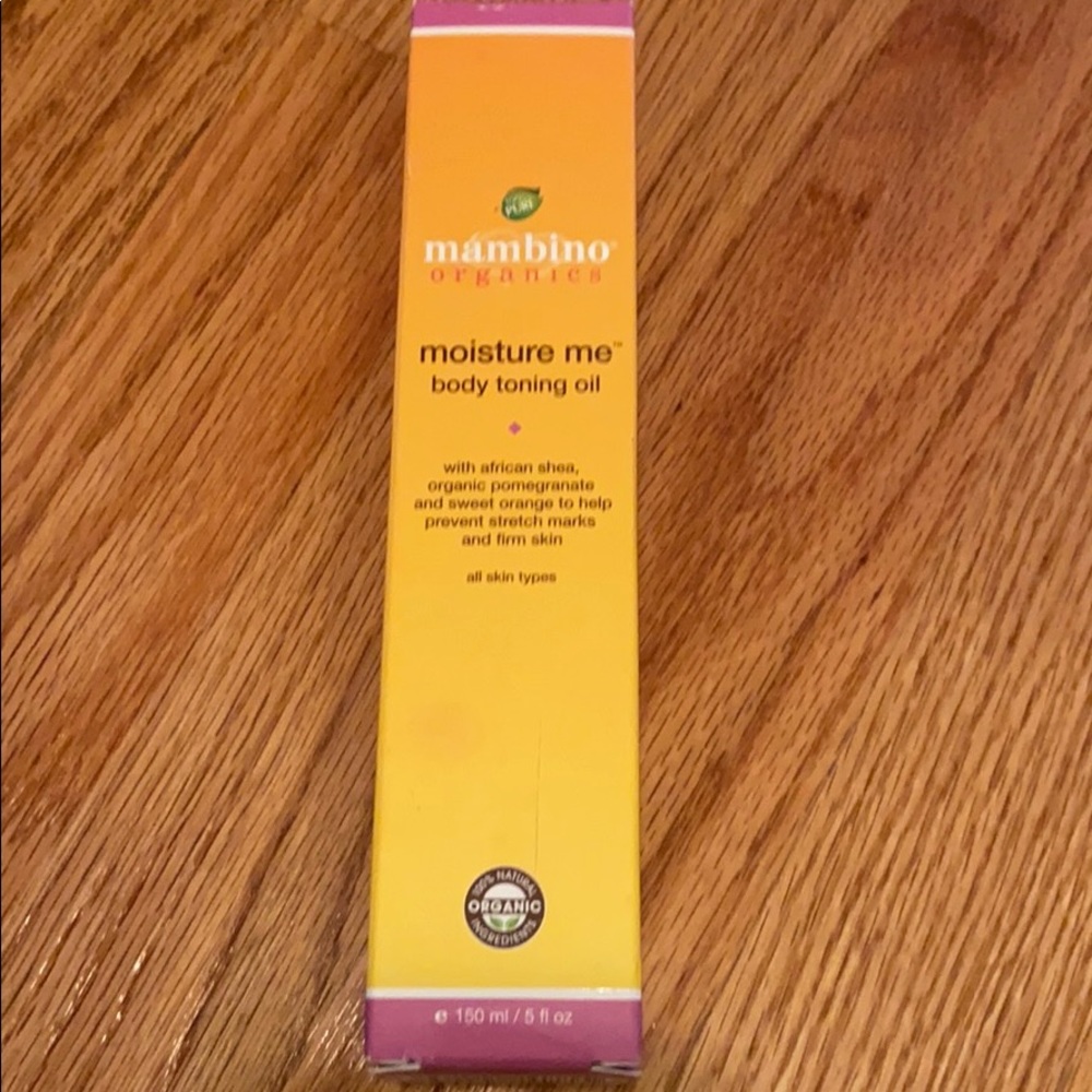 Mambino organics moisture me body toning oil